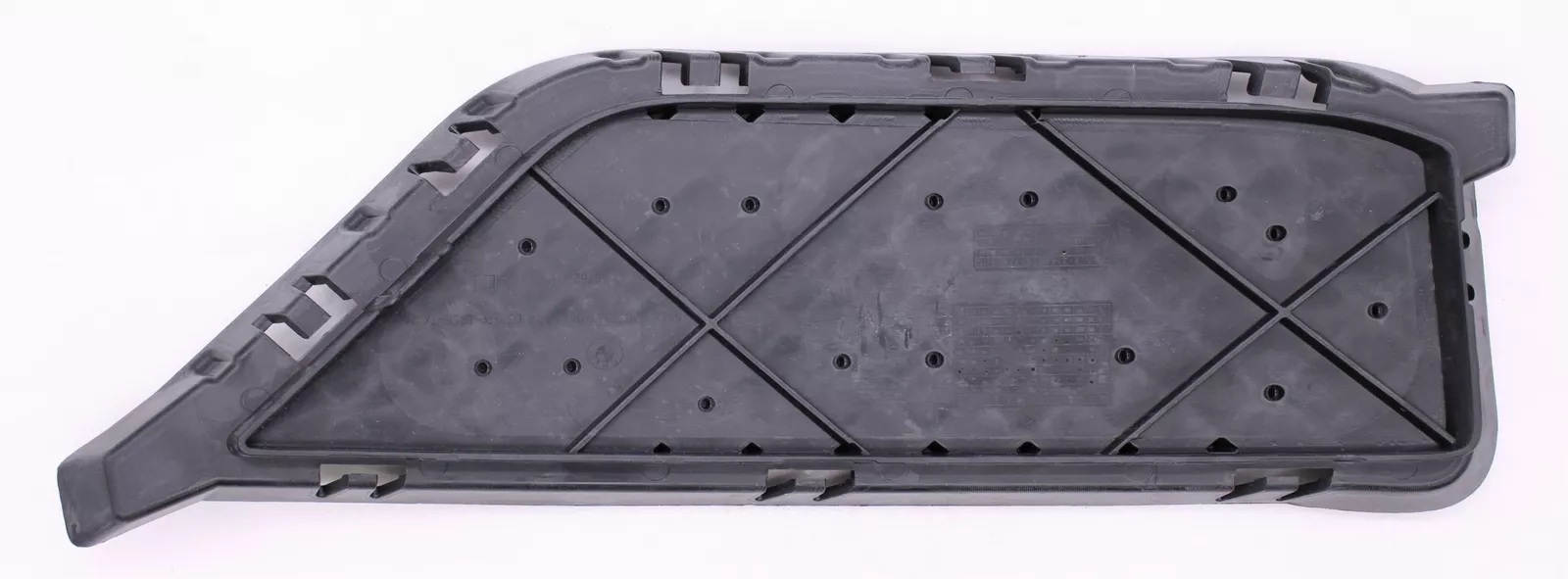ცხაურა დახურული მარცხენა - BMW X1 E84 2013-2015 ცხაურა დახურული მარცხენა - BMW X1 E84 2013-2015
