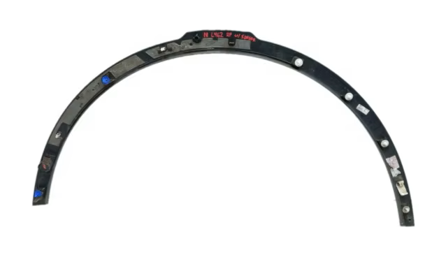 მოლდინგი ფრთის სენსორის ჭრილით მარჯვენა - LAND ROVER DISCOVERY L462 2017-2020